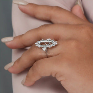 [A Women wearing Semi Mount Cluster Diamond Ring]-[Ouros Jewels]