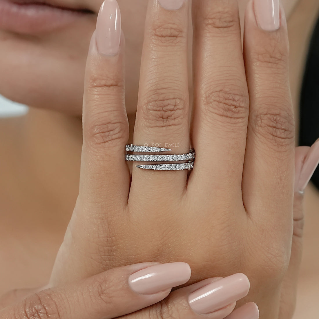 Lab Grown Round Diamond Spiral Band Ring