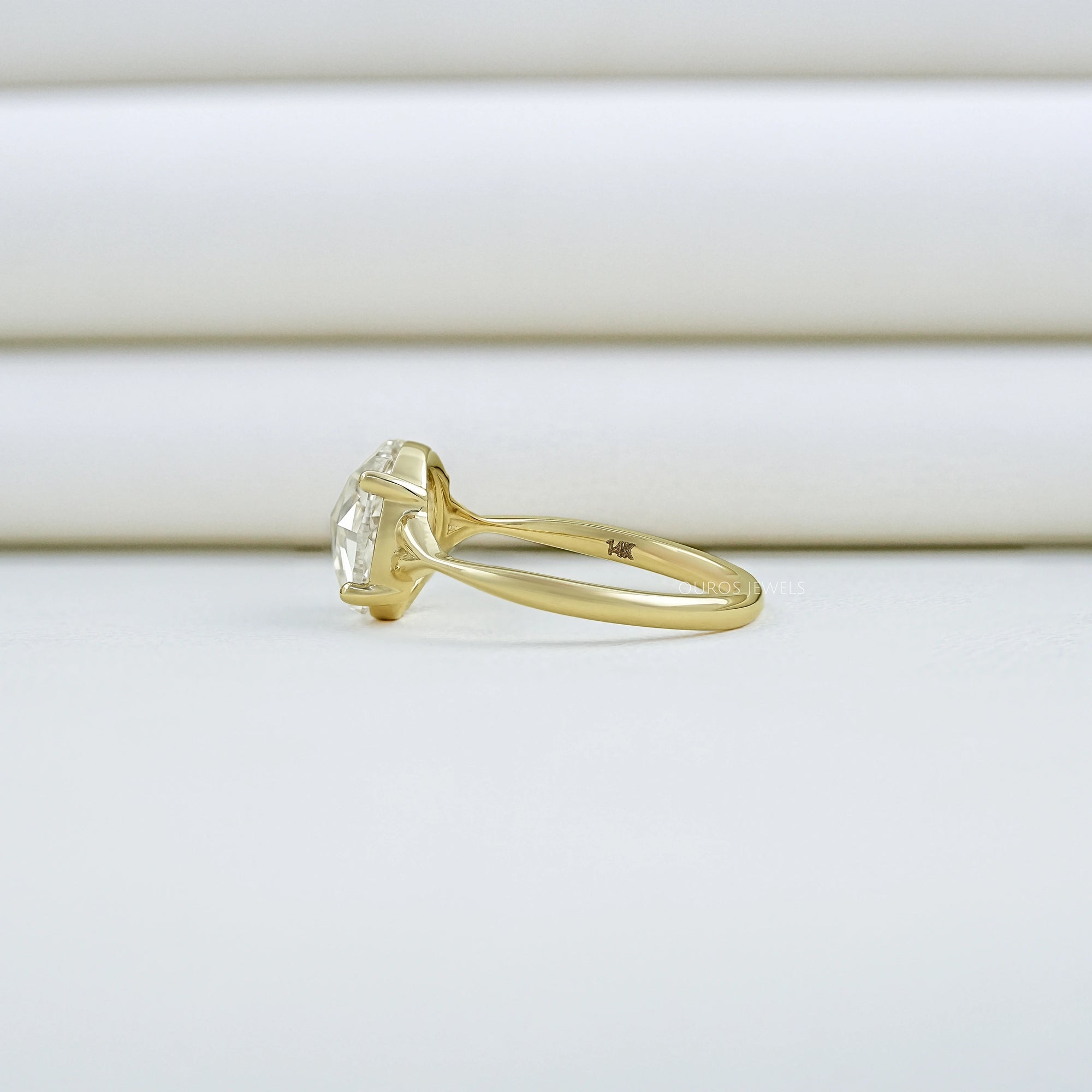 Rose Cut Round Diamond Split Shank Ring