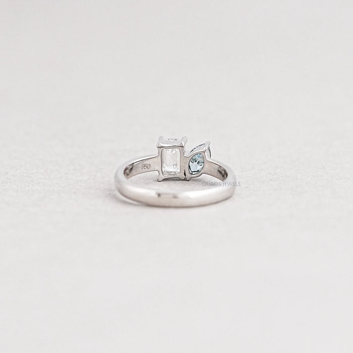 Emerald Toi Et Moi Ring With Two Stone 
