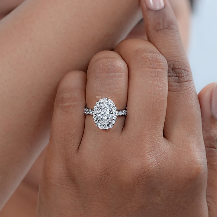 Oval Cut Halo Diamond Engagement Ring