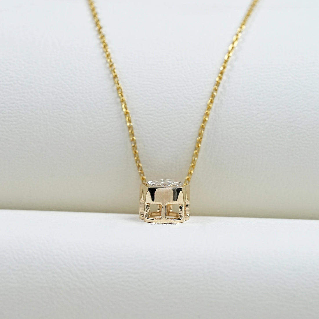 Antique Hamsa Hand Shape Lab Diamond Solitaire Pendant Necklaces