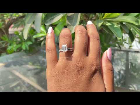 2 carat emerald cut diamond ring