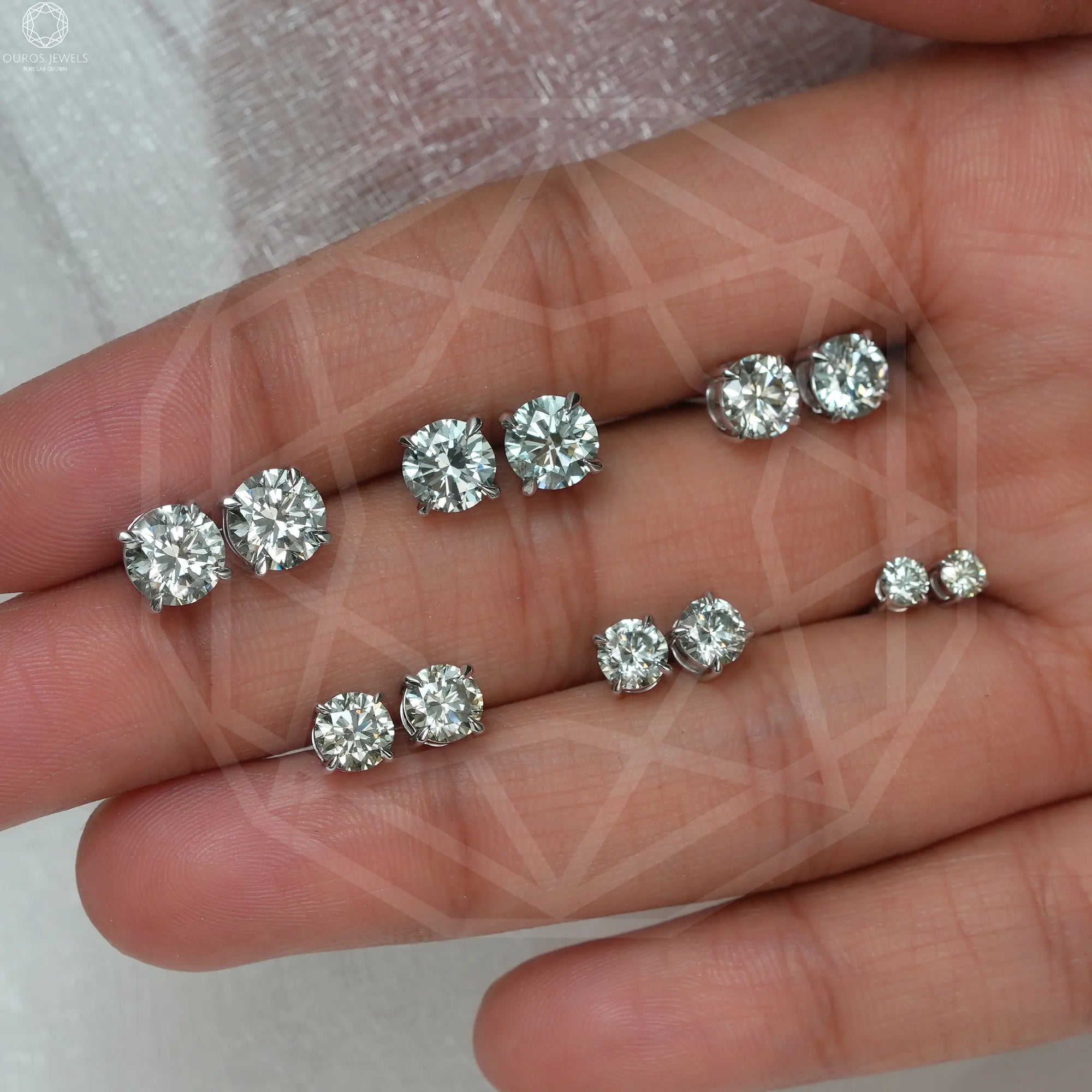 Round Shape Light Green Lab Diamond Stud Earring