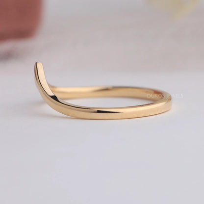 Yellow Gold Plain Curved Band Rings