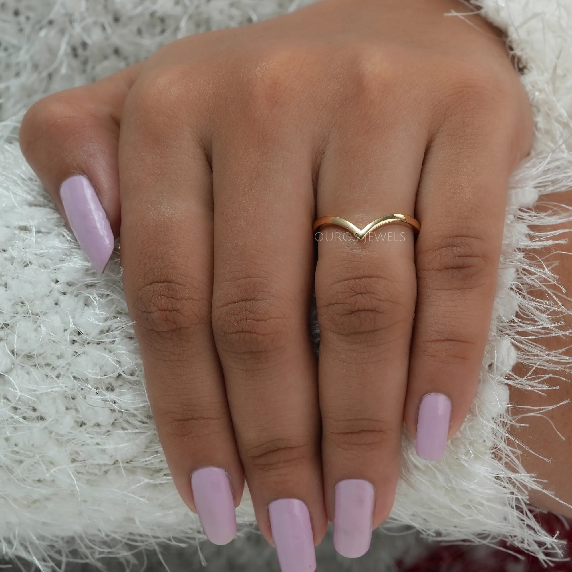 Yellow Gold Plain Curved Band Rings